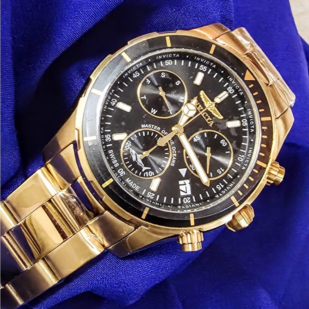 Invicta Pro Diver Swiss Made Ronda Z60 Men's Watch